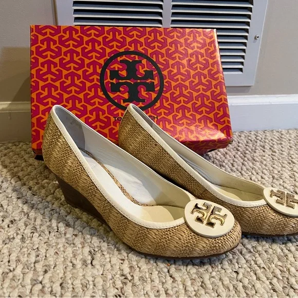 Tory Burch Sally Raffia Straw Wedges - 9.5B - Picture 6 of 6